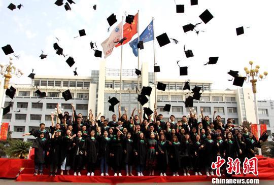 考研成功率达75% 内蒙古一高校入学低分班逆袭成“网红”1
