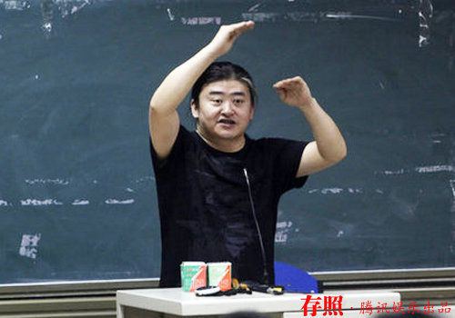 崔永元入职中国传媒大学 明星做老师不是新鲜事儿3