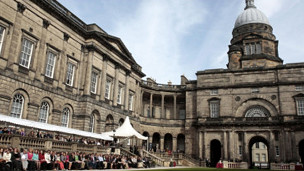 2012英国:申请苏格兰大学欧盟学生增多1