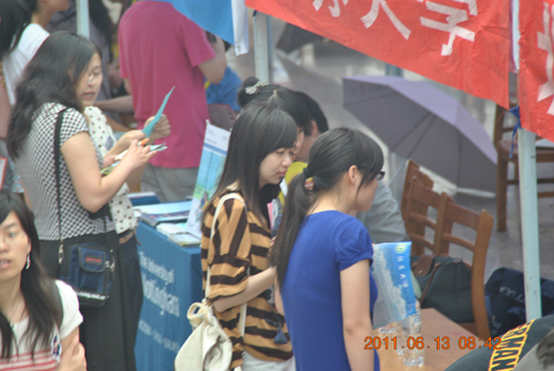 2012年研招现场咨询杭州站揭幕 考生免费参加18