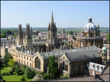 2012英国BBC:牛津大学和私立学院“争名”1