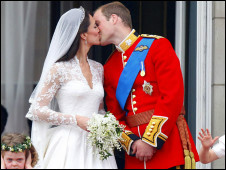 2012英国:王子阳台之吻 电视瞬间之最1