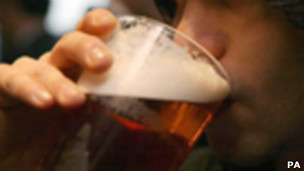英媒:过度饮酒将导致20万人死亡1
