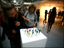 英媒2012:“2011英中艺术设计节”颁布年度人物大奖1