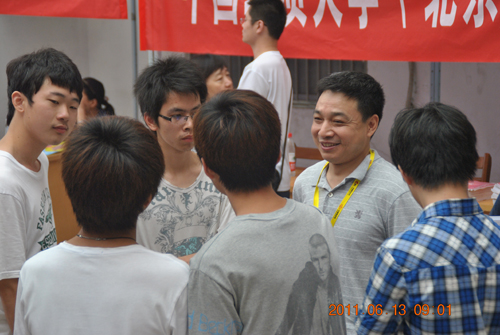 2012年研招现场咨询杭州站揭幕 考生免费参加6