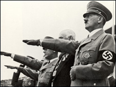英媒:不知希特勒是谁的英国学生1