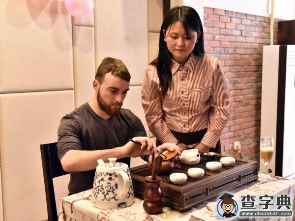 英国师生走进重庆工程职院感受中国传统文化4
