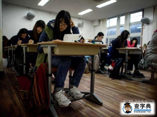 数万名大陆考生赴香港参加SAT考试1