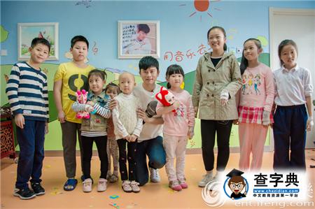 张杰走进儿童医院 捐助沪上首个医院音乐梦想教室1