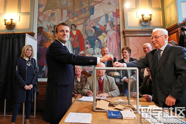 马克龙当选法国总统 他是何人1